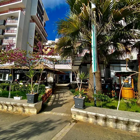 Lovely Beachfront *